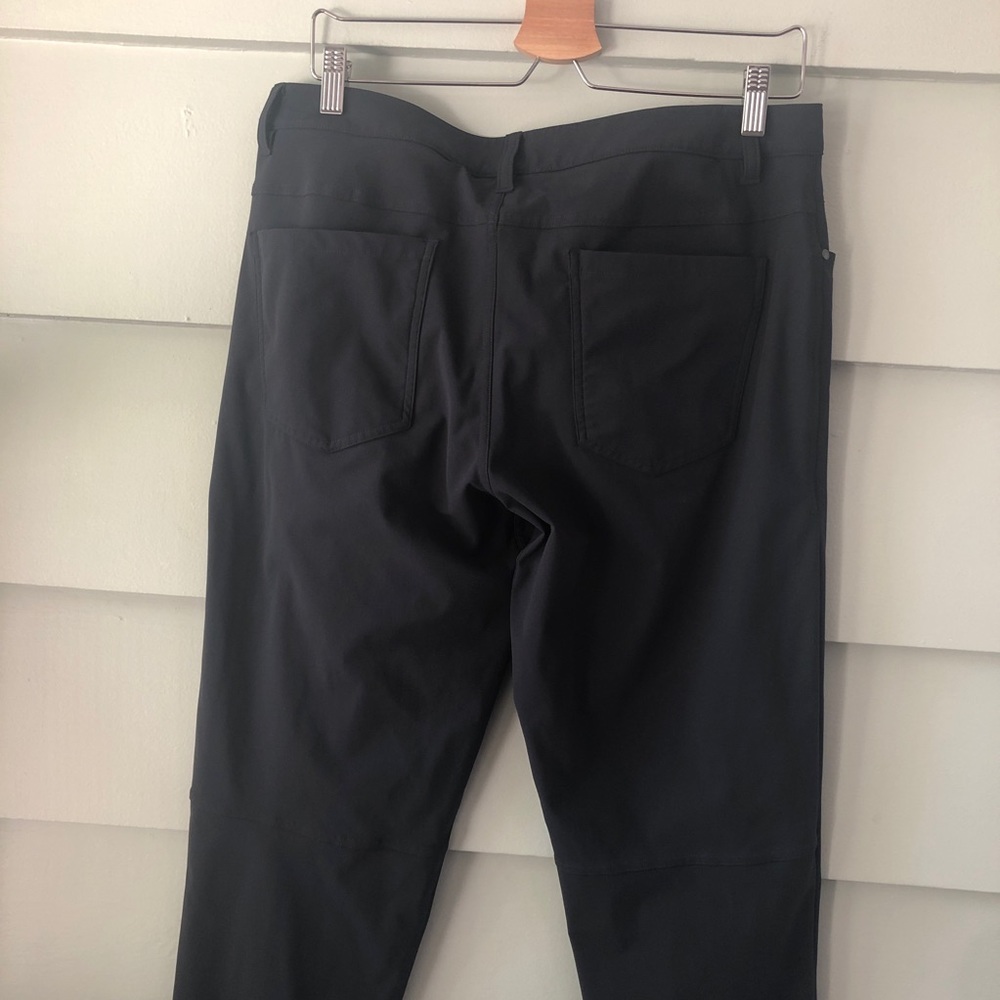 Mens 33x36 Lululemon ABC navy blue pants - Picture 4 of 6